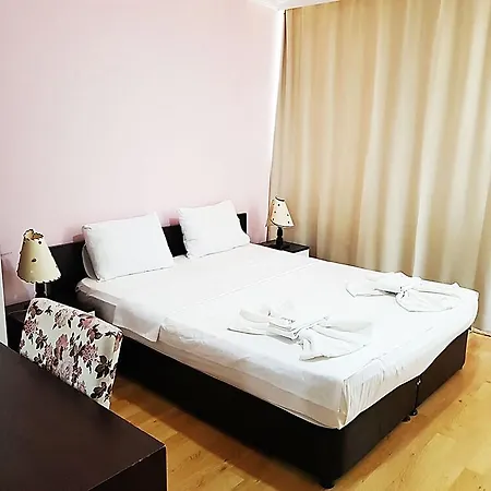 فندق Kolibry Sv 2*
